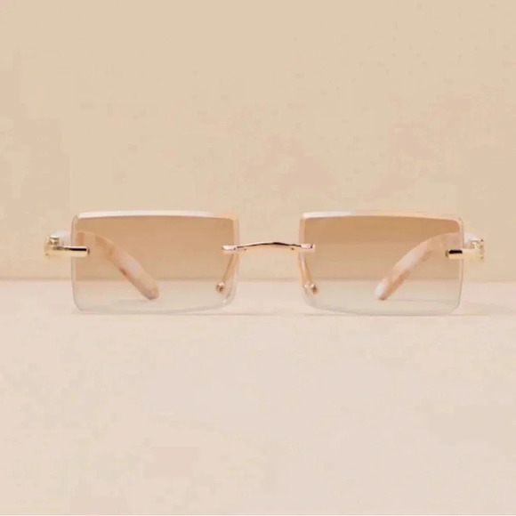 Lulus Accessories - NEW w/tags (NWT) Lulu’s Icon Attitude Gold & White Marbled Rectangle Sunglasses